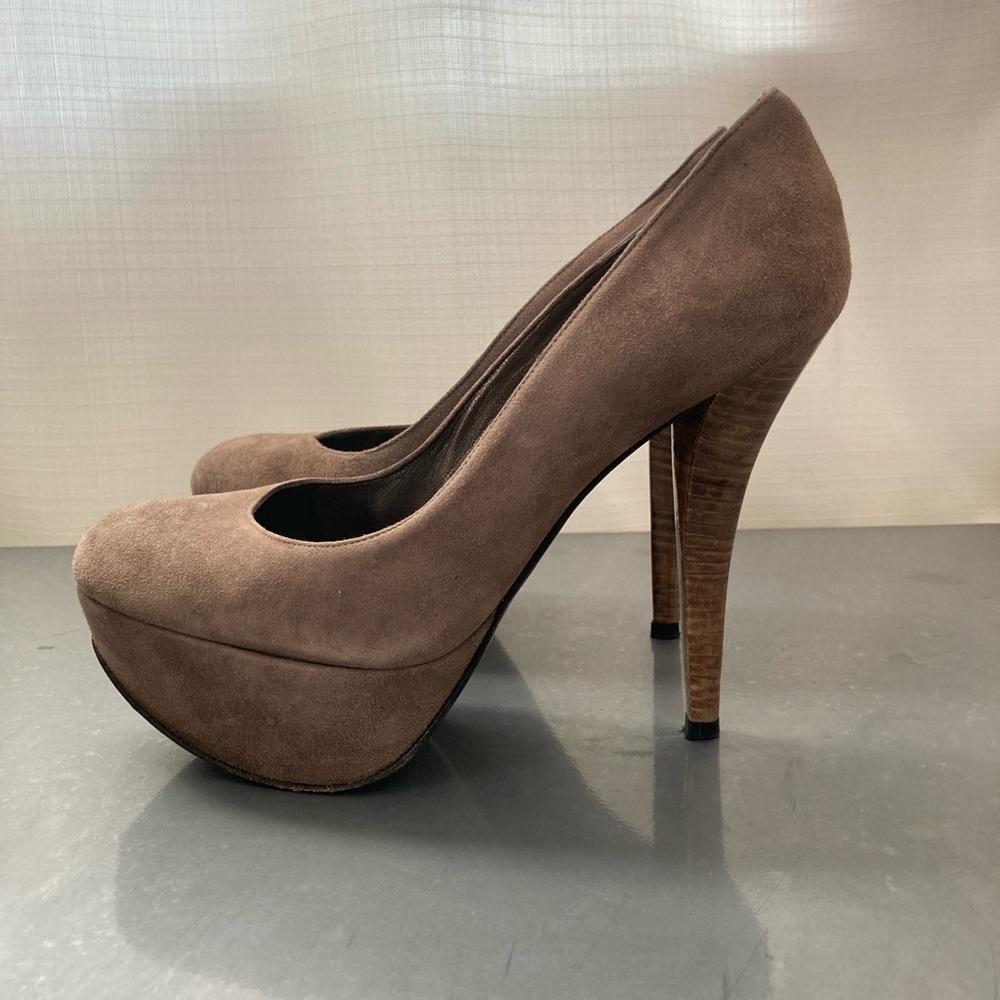 Stuart Weitzman Light Brown Suede Platform Pumps Heels Size 6.5